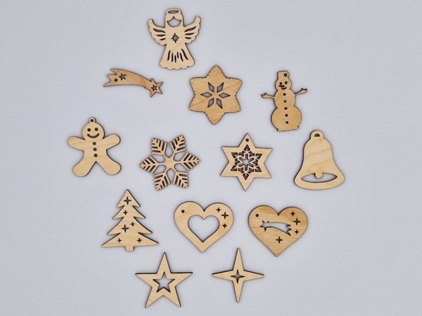 Dřevěné vánoční ozdoby - Tvar: srdce s kometou, Velikost: 65 mm