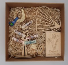 Dárková sada se stromem na peníze, čokoládovou podkovou, dřevěným přáním a srdcem.