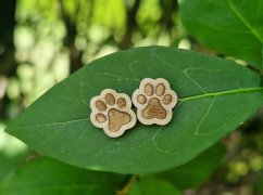 Dřevěné náušnice psí tlapky