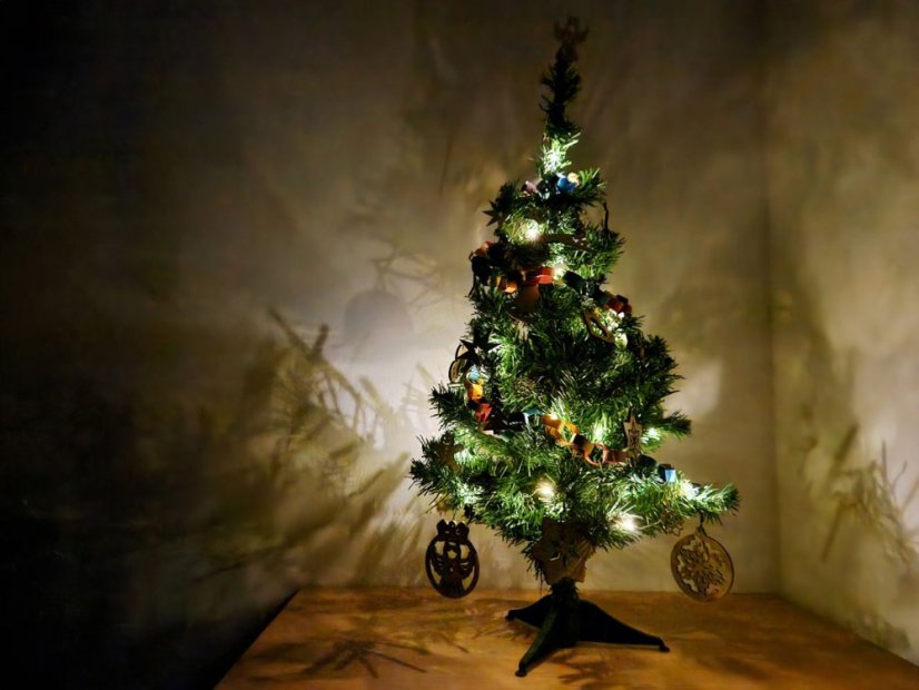 Dřevěné vánoční ozdoby baňky - Tvar: srnky, Velikost: 100 mm