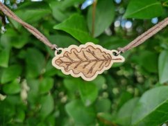 Dřevěný přívěsek Dubový list 1 Dřevěný přívěsek Dubový list 1