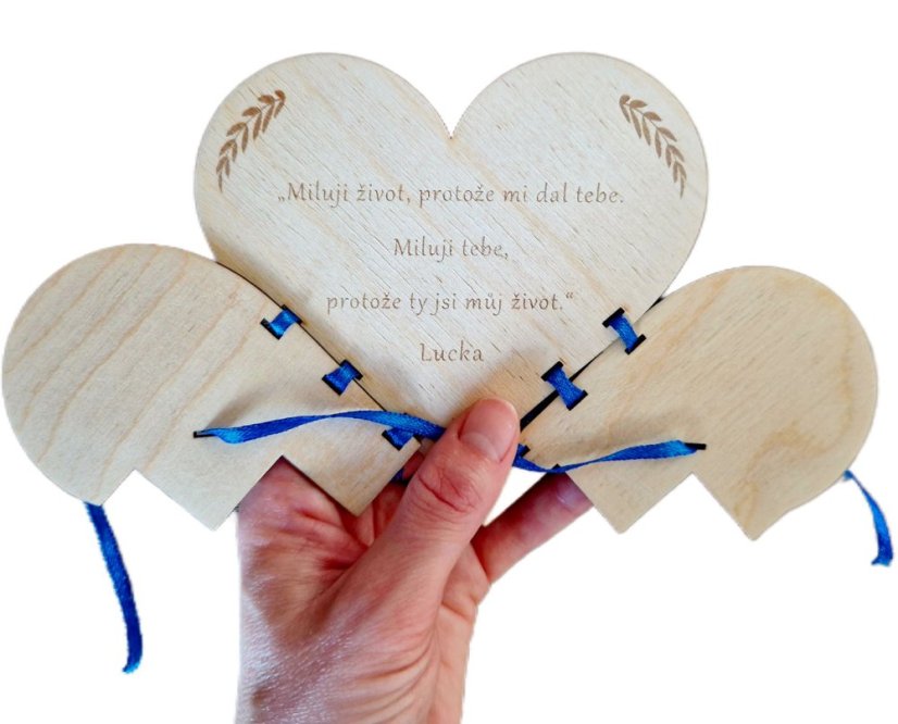 Dřevěné přání srdce s otvíráním