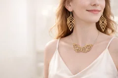 Dřevěné náušnice Katka