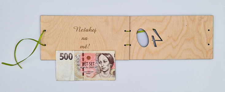 Dřevěné přání na peníze